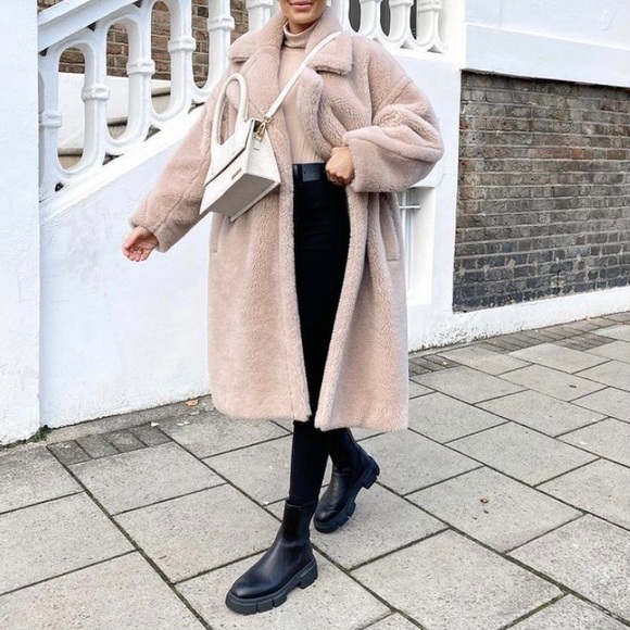 SOLD NWT Zara black lug sole leather boots chelsea style SOLD OUT ONLINE - Picture 3 of 8